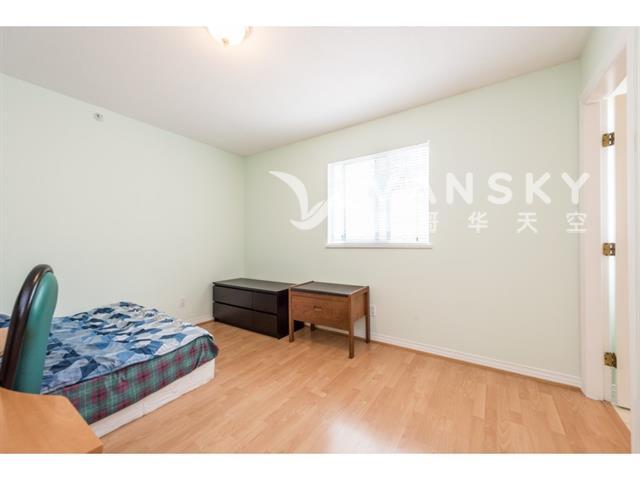 251206200458_Room 1.jpeg